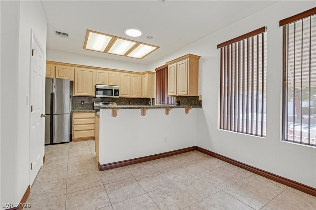 2194 Picture Rock Avenue - Photo 4