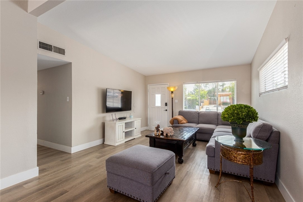 1028 Nassau Drive - Photo 14