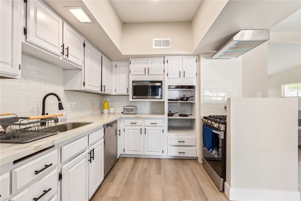 1028 Nassau Drive - Photo 19