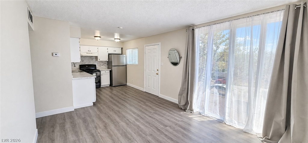 3390 Cambridge Street - Photo 2
