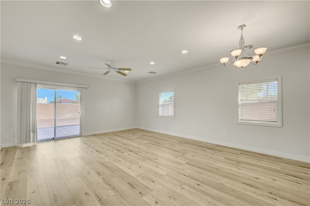139 Bloomsbury Avenue - Photo 3