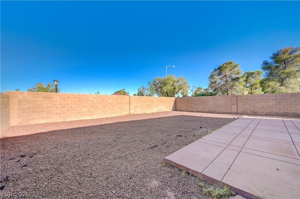 139 Bloomsbury Avenue - Photo 31