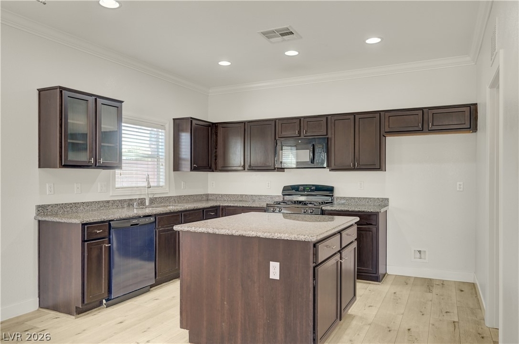 139 Bloomsbury Avenue - Photo 7