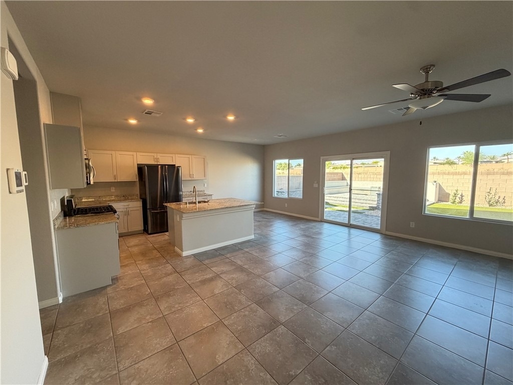 8231 Selenite Street - Photo 3