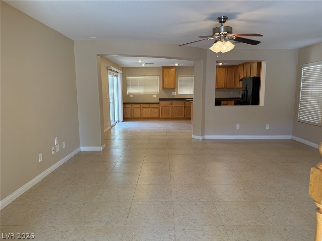 651 Shadwell Street - Photo 3