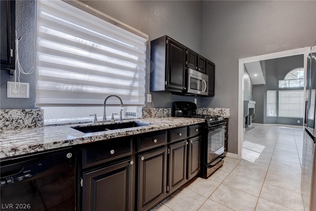 7817 Cape Vista Lane - Photo 17