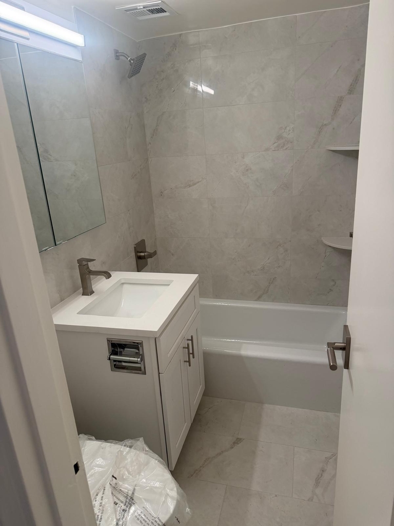 East 79th Street - Photo 2