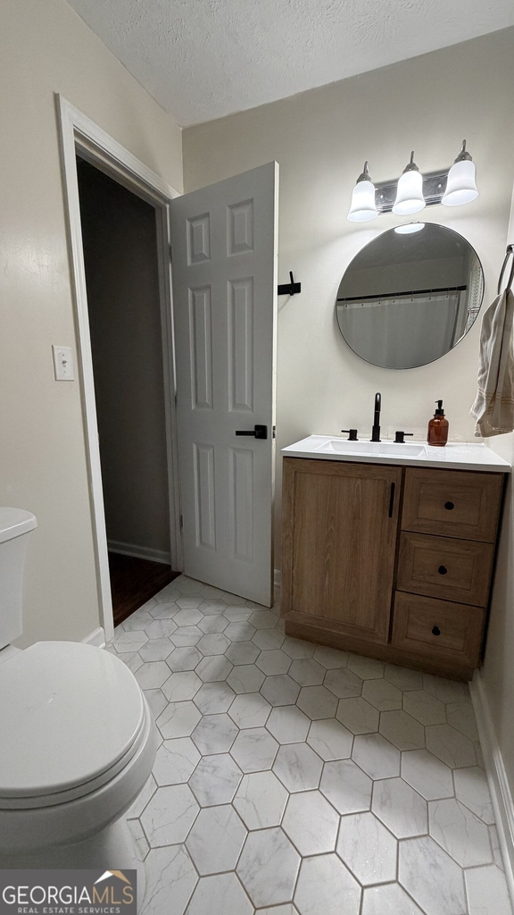 527 University Circle - Photo 22