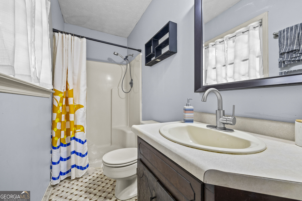 527 University Circle - Photo 15