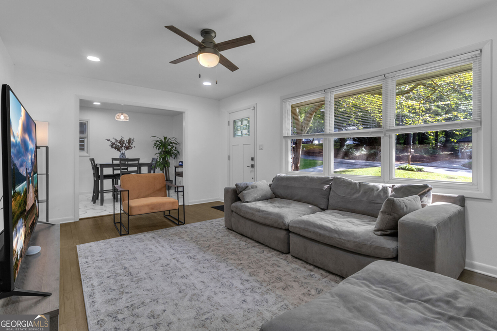 610 Oriole Drive Se - Photo 12