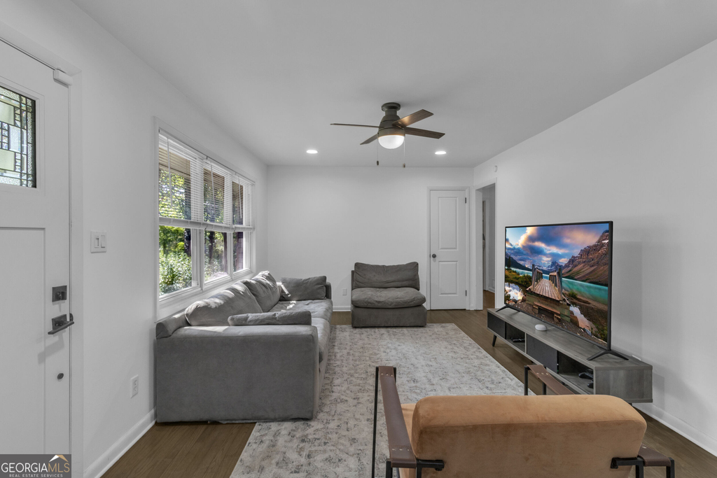 610 Oriole Drive Se - Photo 5