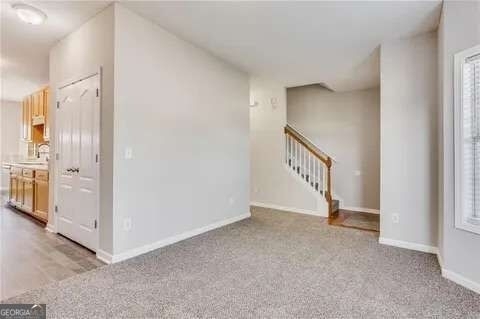 762 Commerce Boulevard - Photo 9