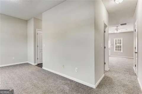 762 Commerce Boulevard - Photo 3