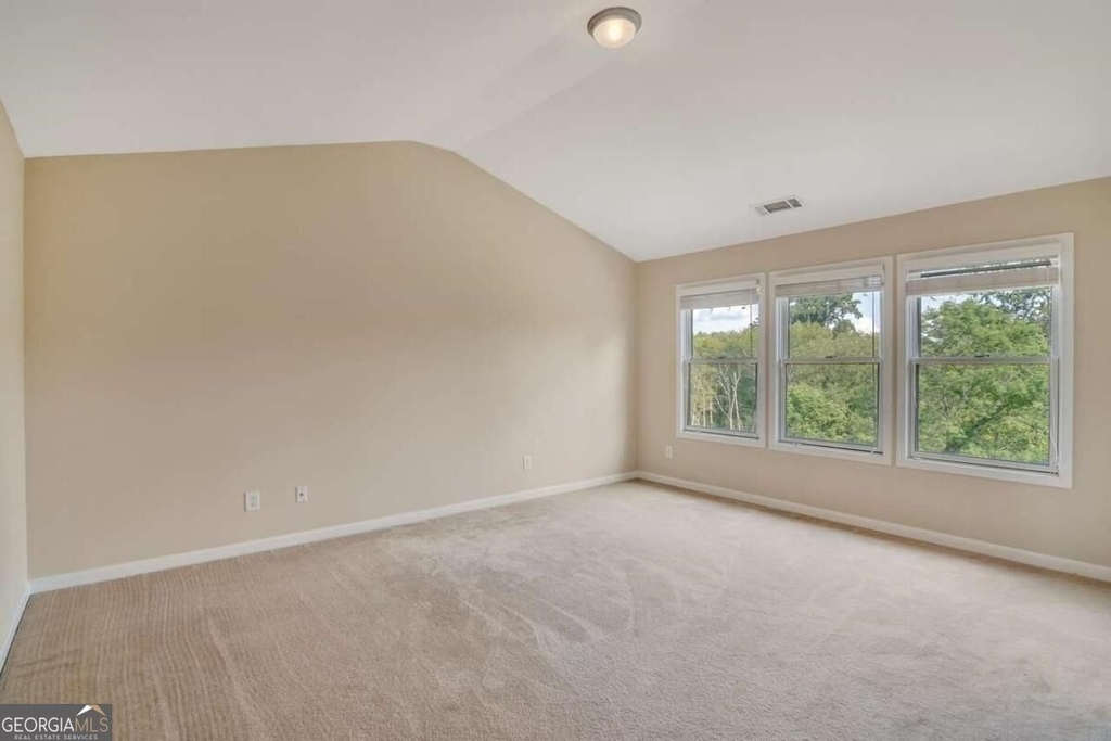 3803 Memphis Drive - Photo 3