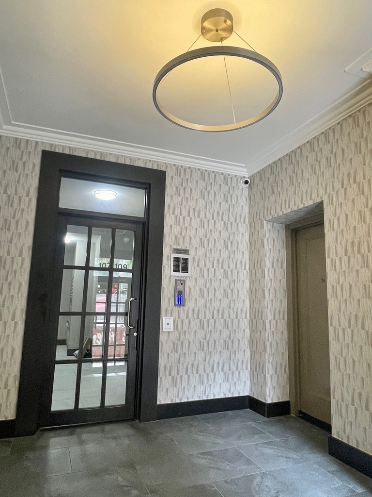  East 88th Street / Park Avenue - Photo 8