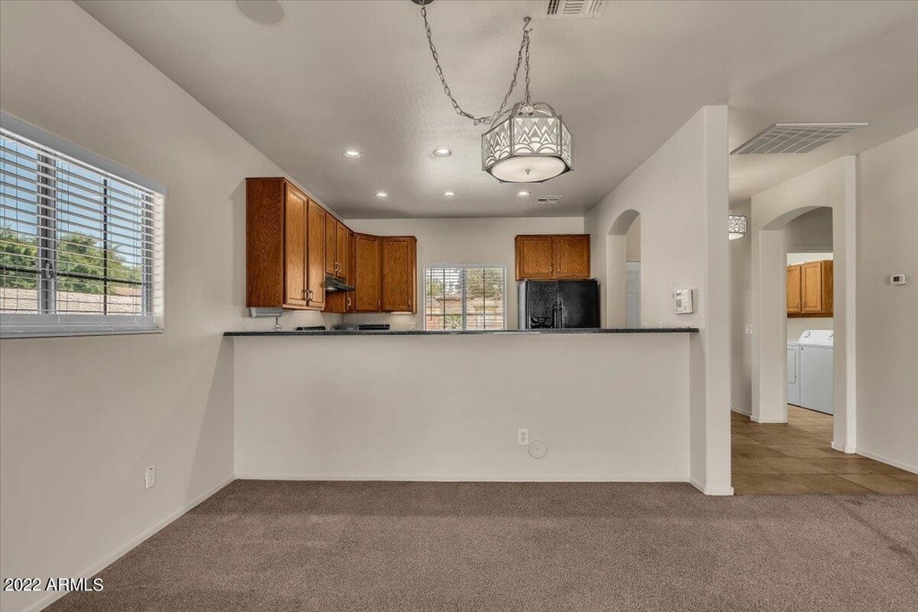 902 E Madeline Drive - Photo 11