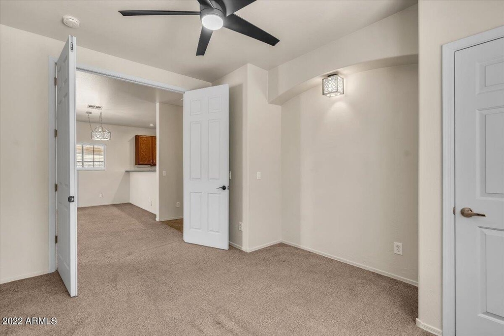 902 E Madeline Drive - Photo 20