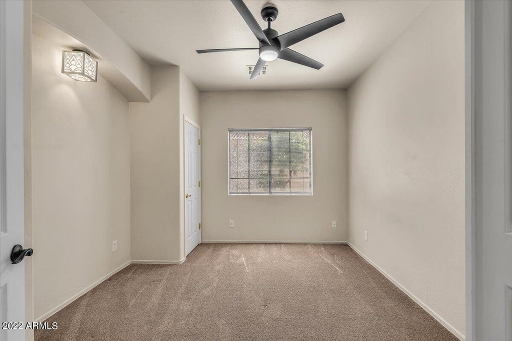 902 E Madeline Drive - Photo 19