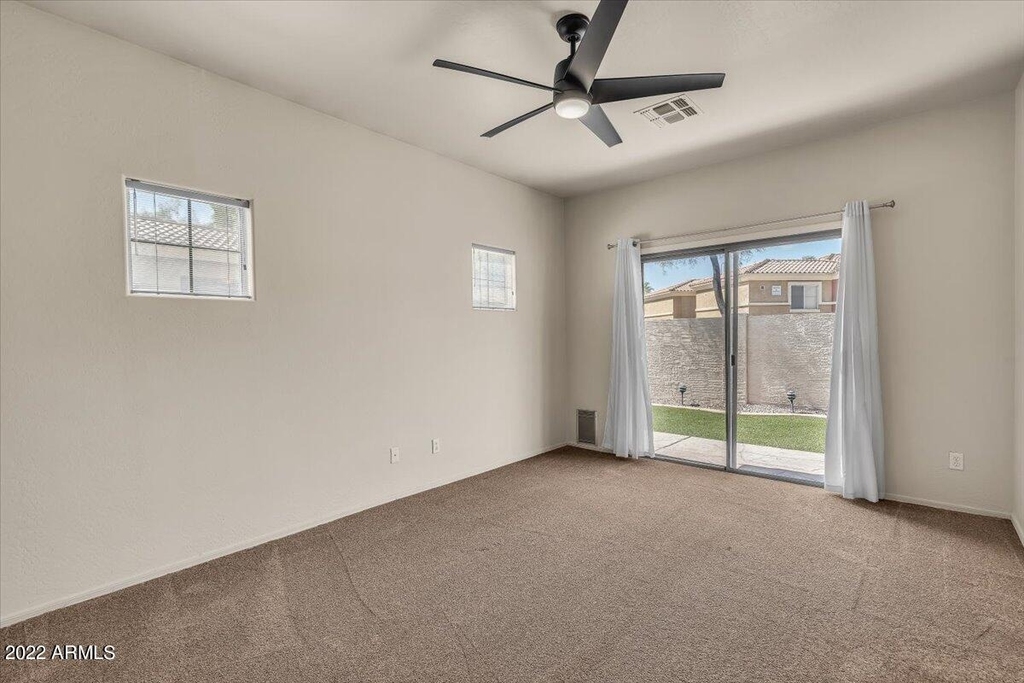 902 E Madeline Drive - Photo 12