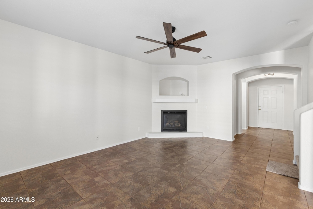 16018 N 171st Drive - Photo 7