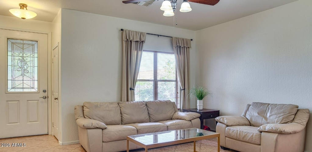 1117 E Milada Drive - Photo 3