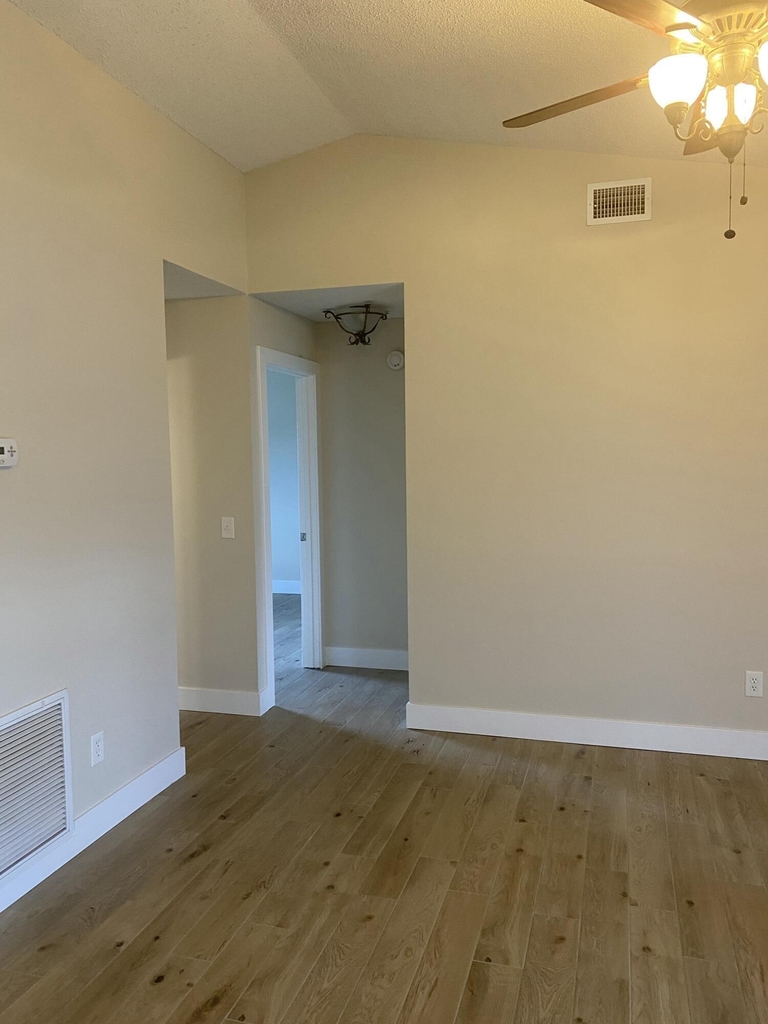 1866 Sw Effland Avenue - Photo 23