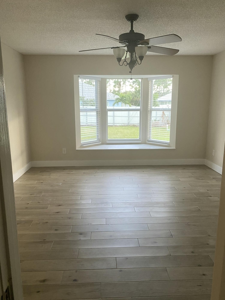 1866 Sw Effland Avenue - Photo 25