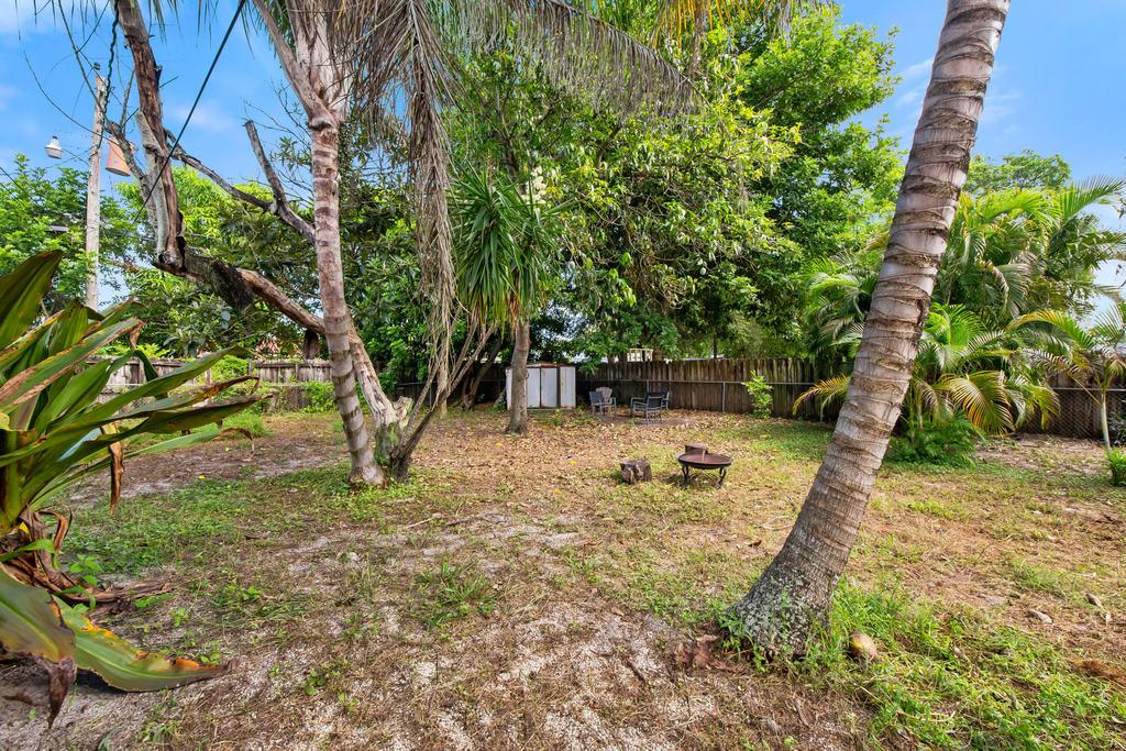 1532 Nw 7th Avenue - Photo 18