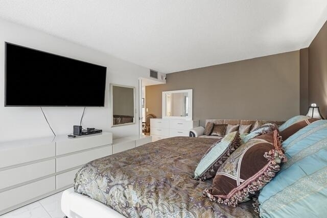 2400 Presidential Way - Photo 18