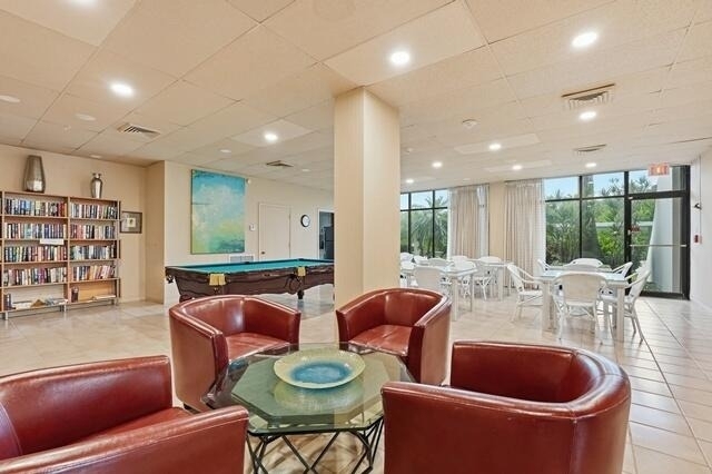 2400 Presidential Way - Photo 29