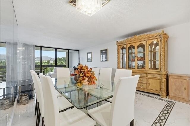 2400 Presidential Way - Photo 7