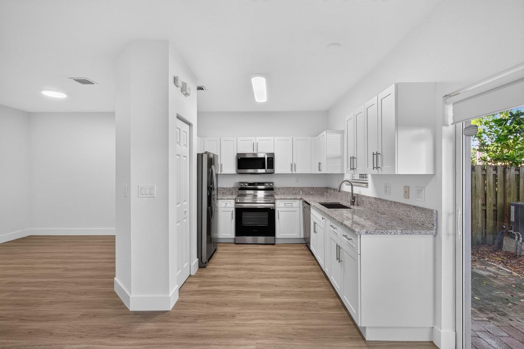 21952 Sw 93rd Place - Photo 12