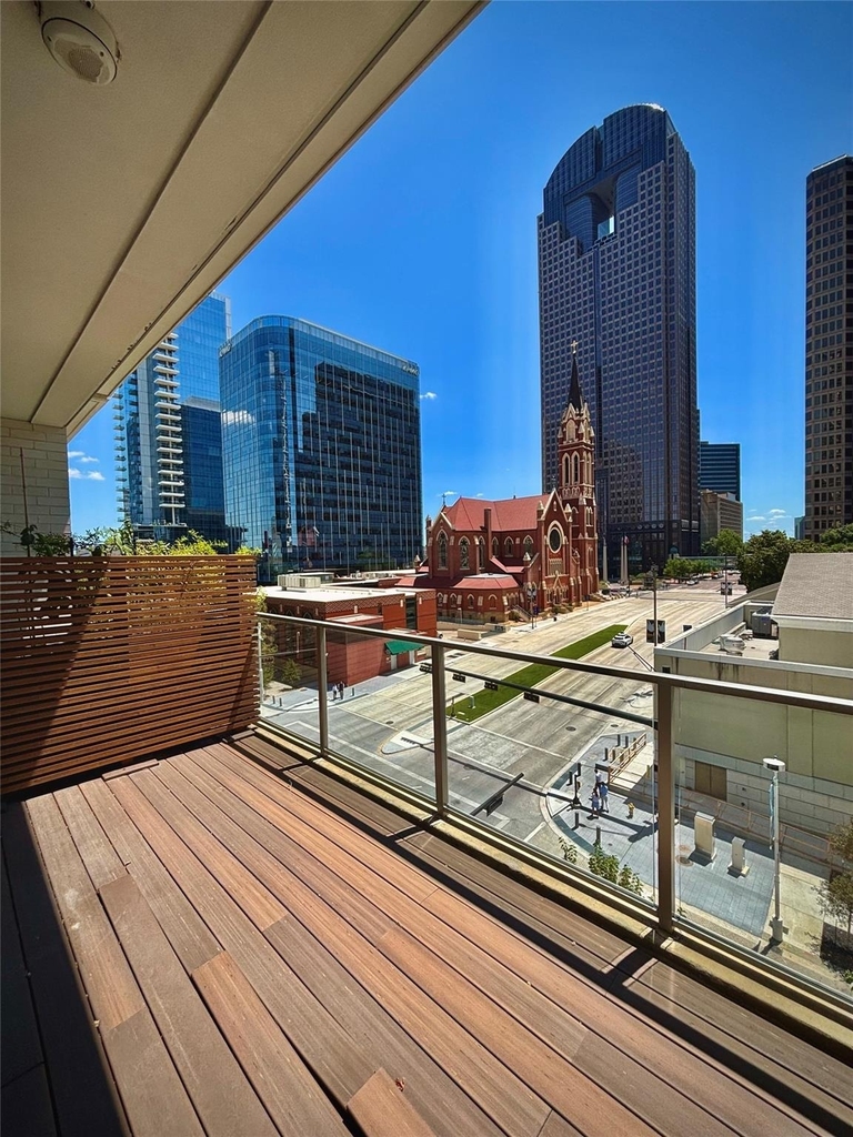 1801 N Pearl Street - Photo 0