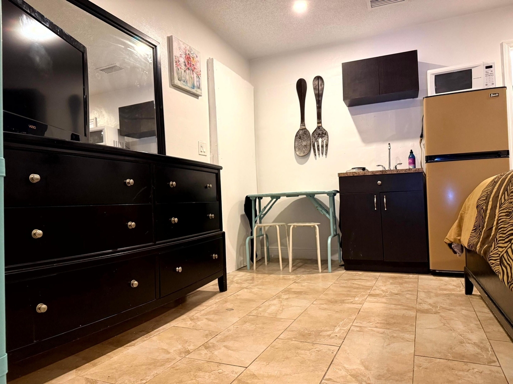 9331 Sw 166th Street - Photo 2