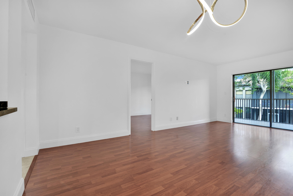 1252 S Military Trail - Photo 3