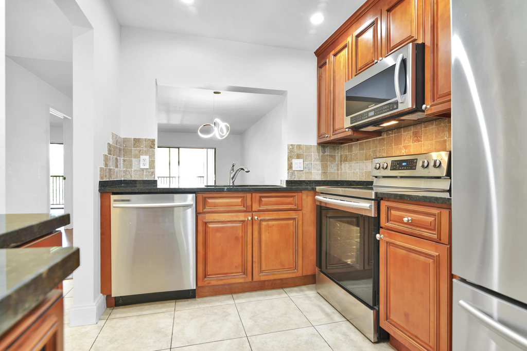 1252 S Military Trail - Photo 6