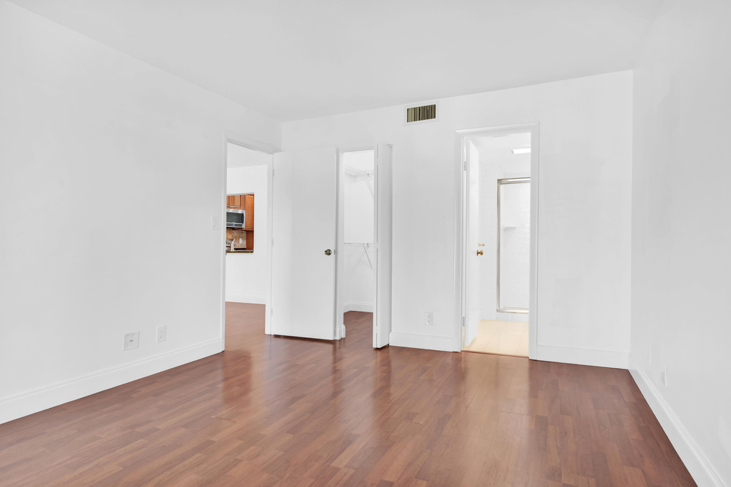 1252 S Military Trail - Photo 16