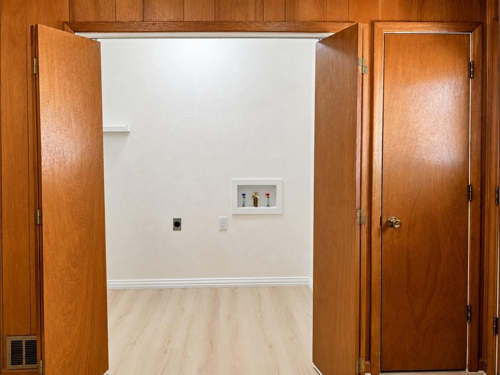2711 Morton Street - Photo 10