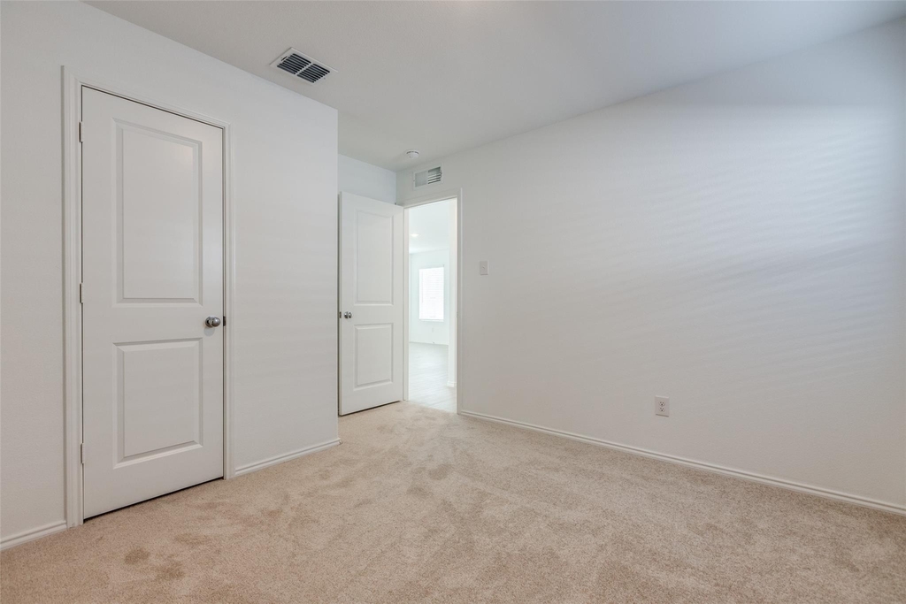 3420 Flicker Place - Photo 10
