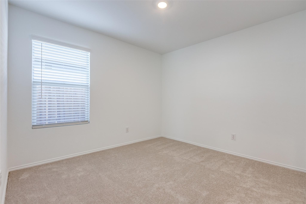 3420 Flicker Place - Photo 7