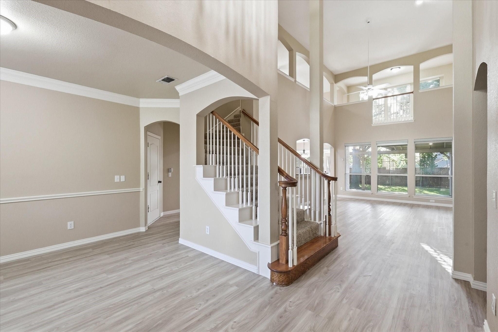 801 Coralberry Drive - Photo 7