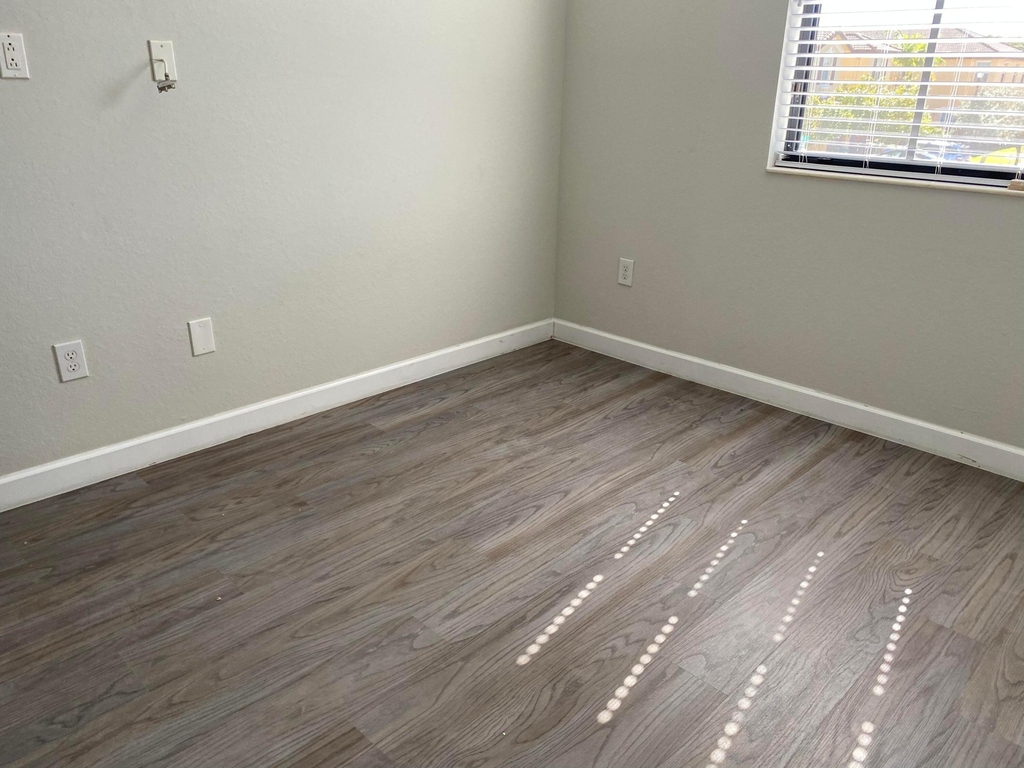 11269 Nw 88th Street - Photo 6