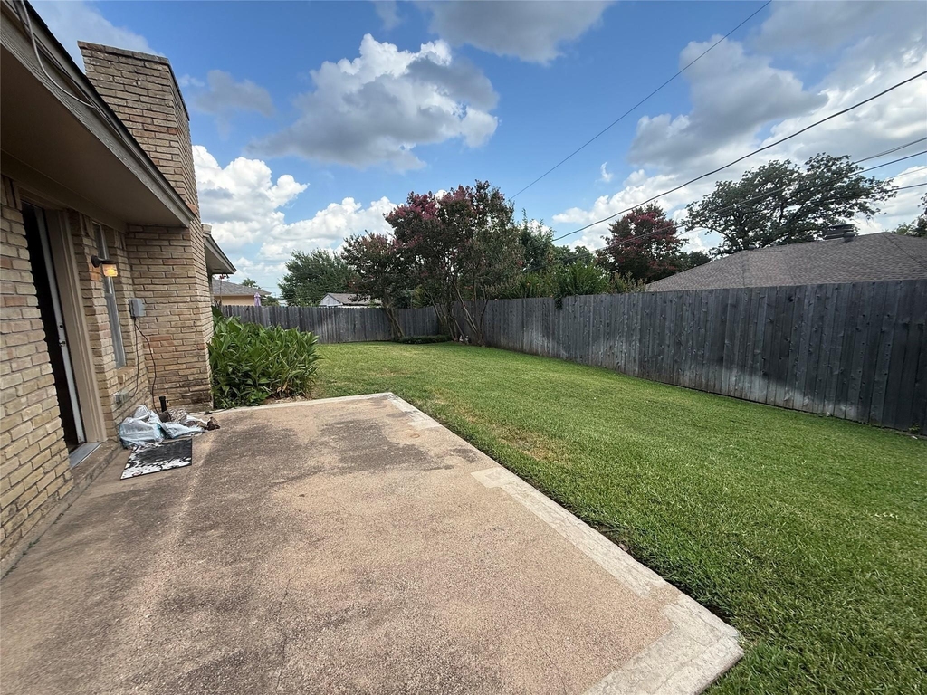 5912 Pleasant Hill Drive - Photo 11