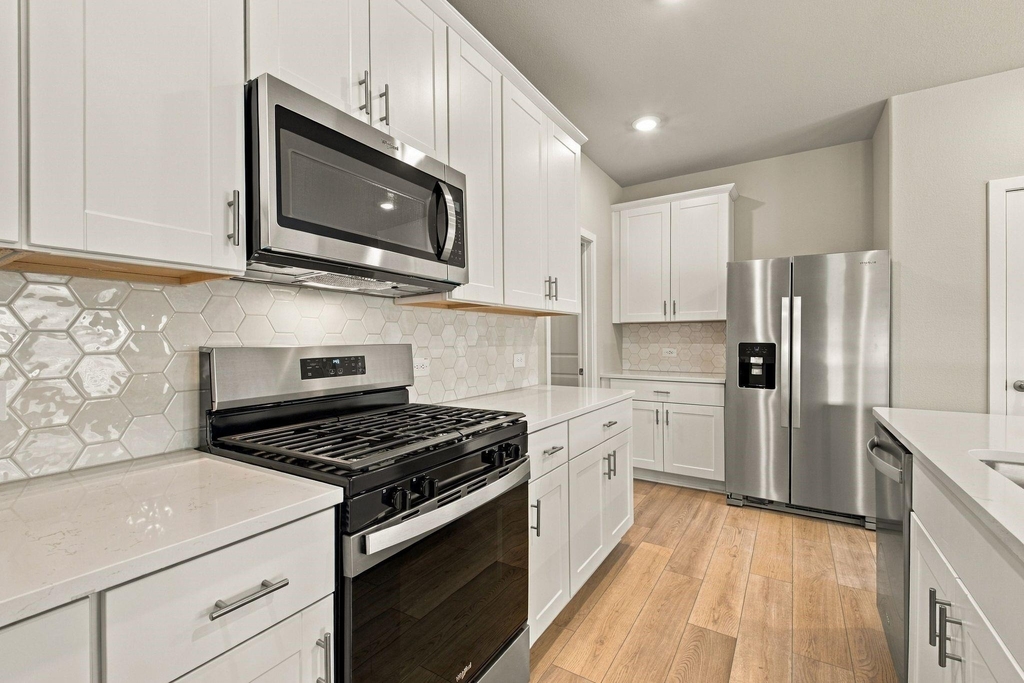 6014 Alderton Drive - Photo 8