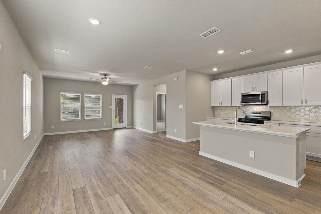 6014 Alderton Drive - Photo 4
