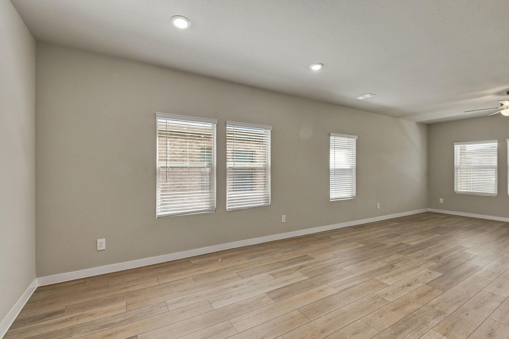 6014 Alderton Drive - Photo 10