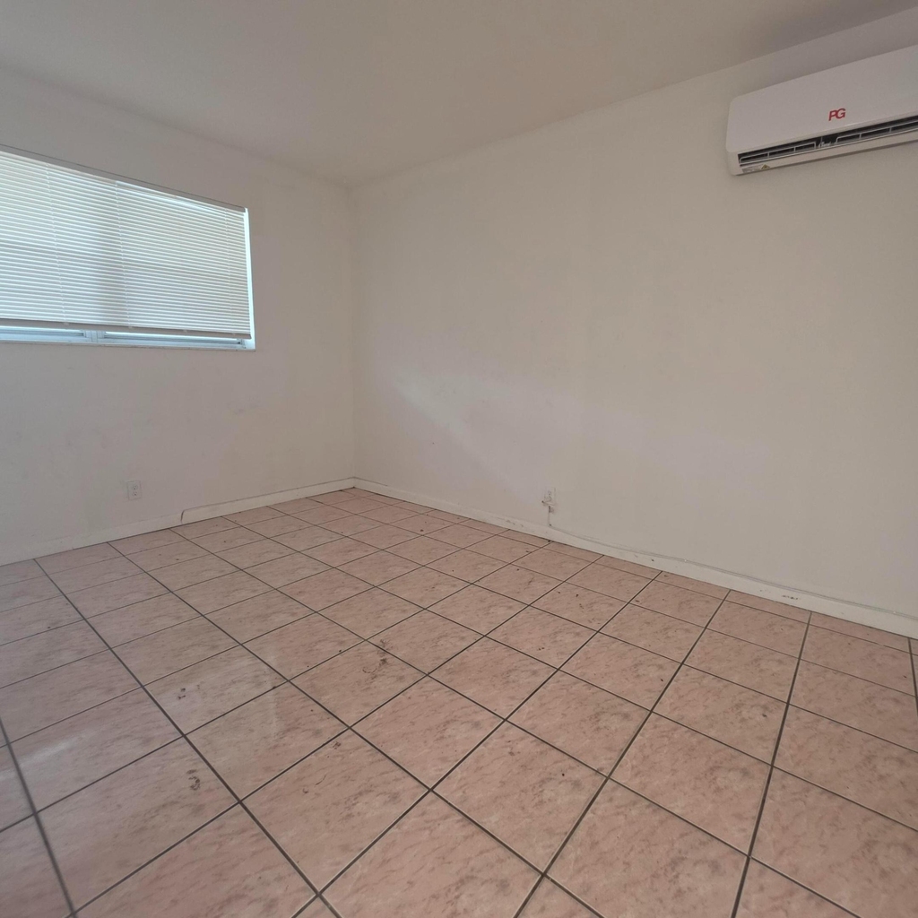 1826 Sherman Street - Photo 0