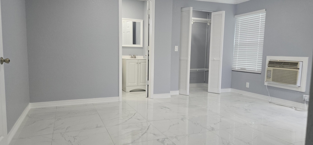 1408 W Broome Street - Photo 11