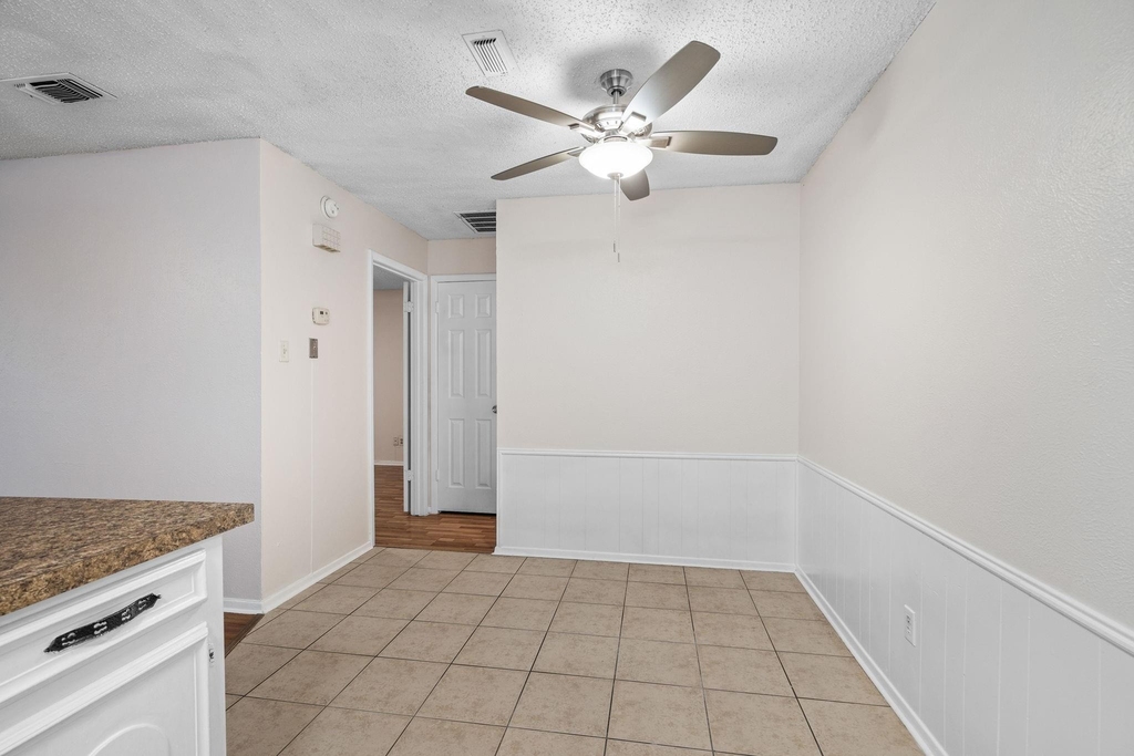 726 E Pecan Street - Photo 6