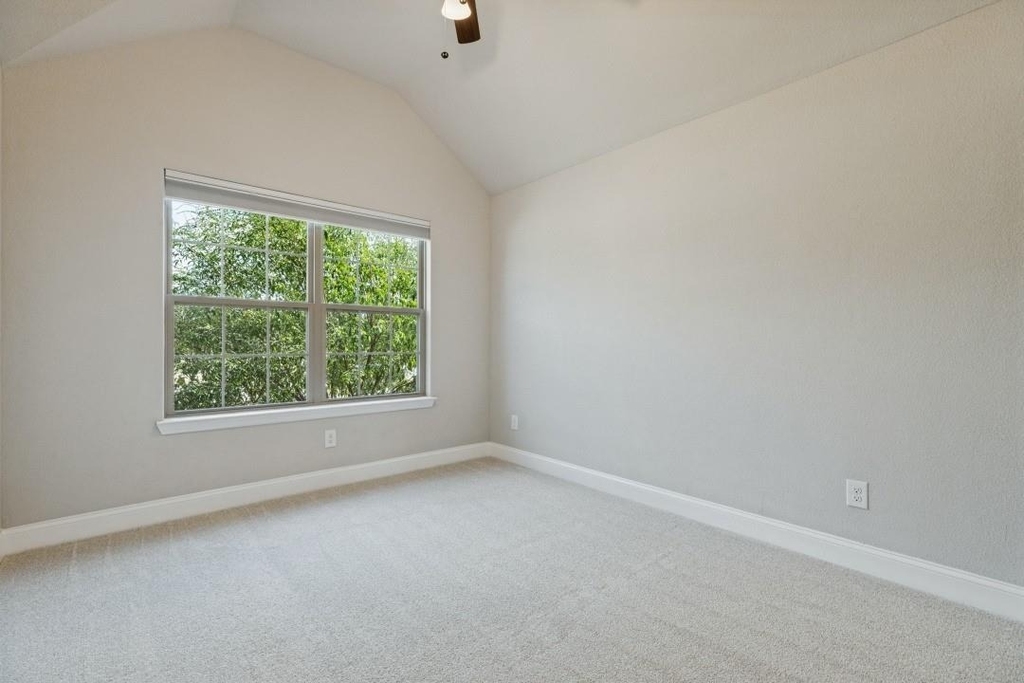 4005 Gray Wolf Drive - Photo 29